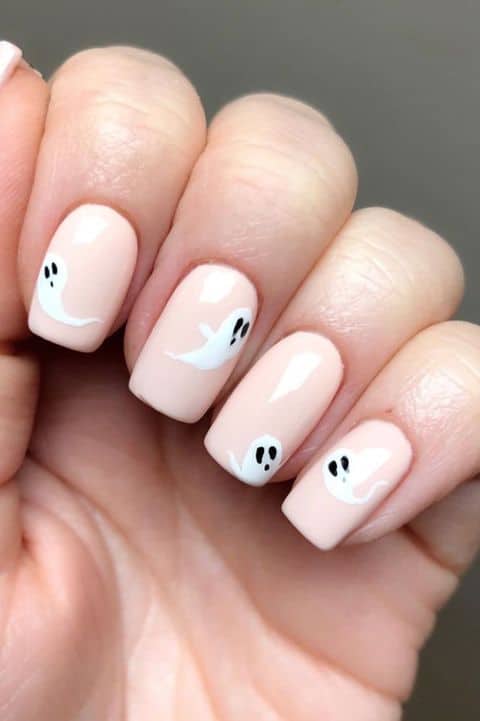 15 Cute Halloween Nails Design Ideas - Hairs Out of Place