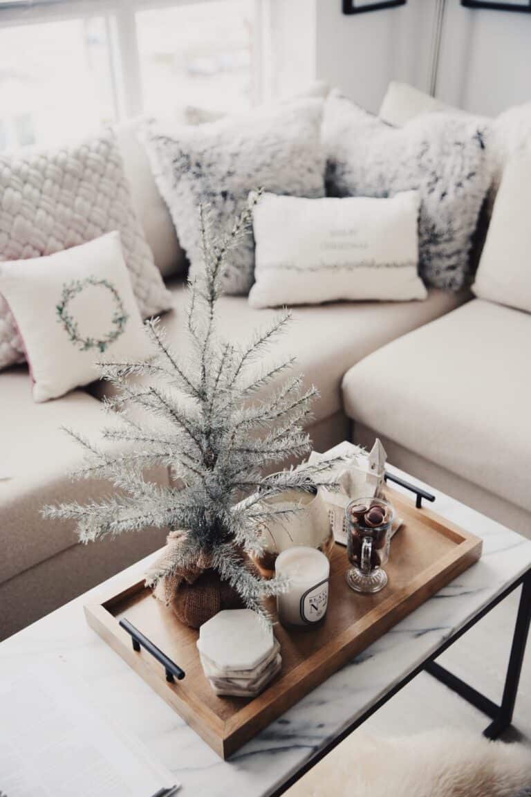 15 Small Apartment Christmas Decorating Ideas - Hairs Out of Place