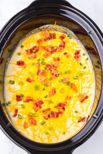 Easy Slow Cooker Crack Potato Soup