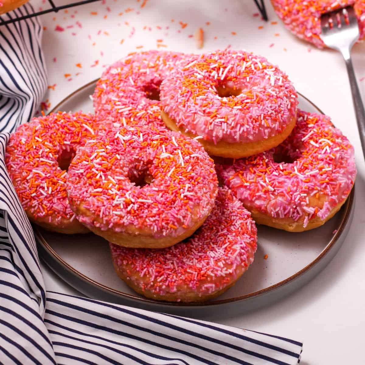 Easy Baked Doughnuts Recipe