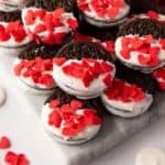 Easy Valentine's Day Oreos