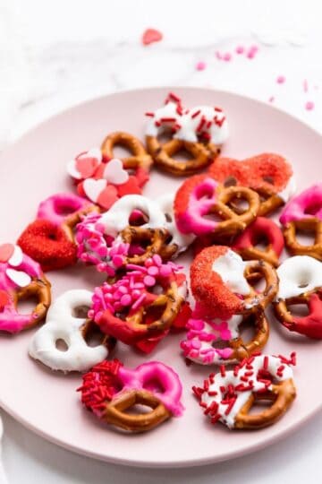 Valentine’s Day Pretzels