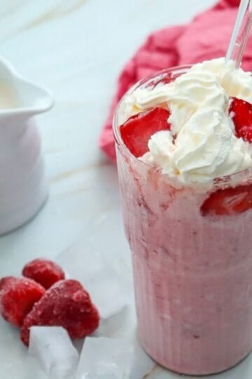 Healthier Strawberry Cheesecake Frappuccino