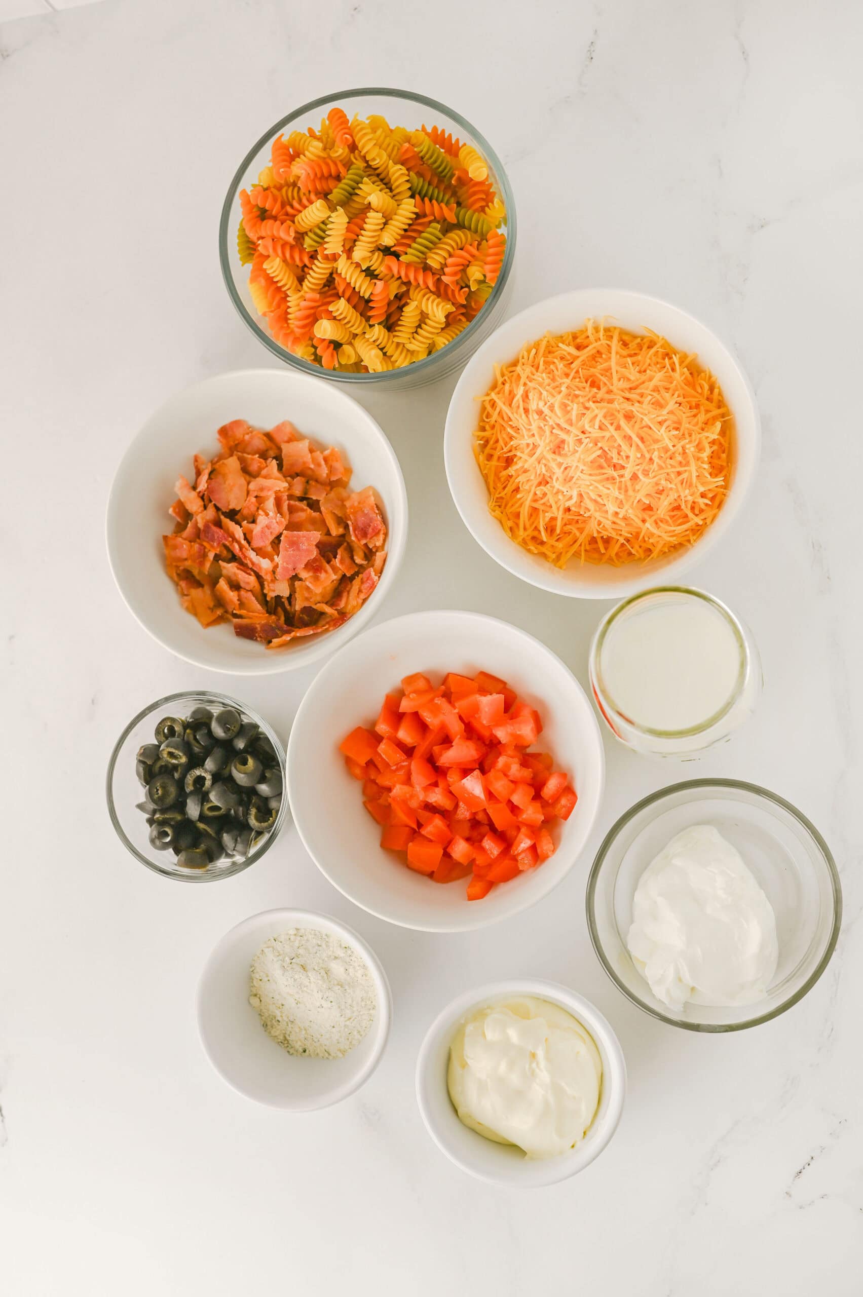 Simple Bacon Pasta Salad With Ranch Ingredients