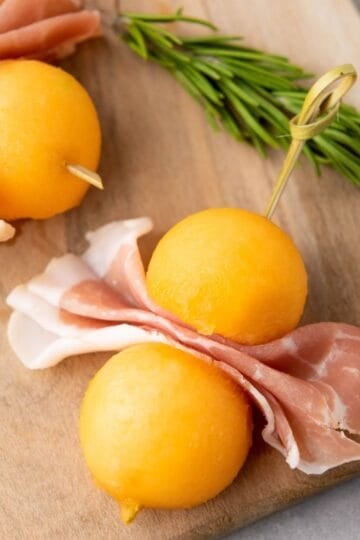 Cantaloupe Prosciutto Bites