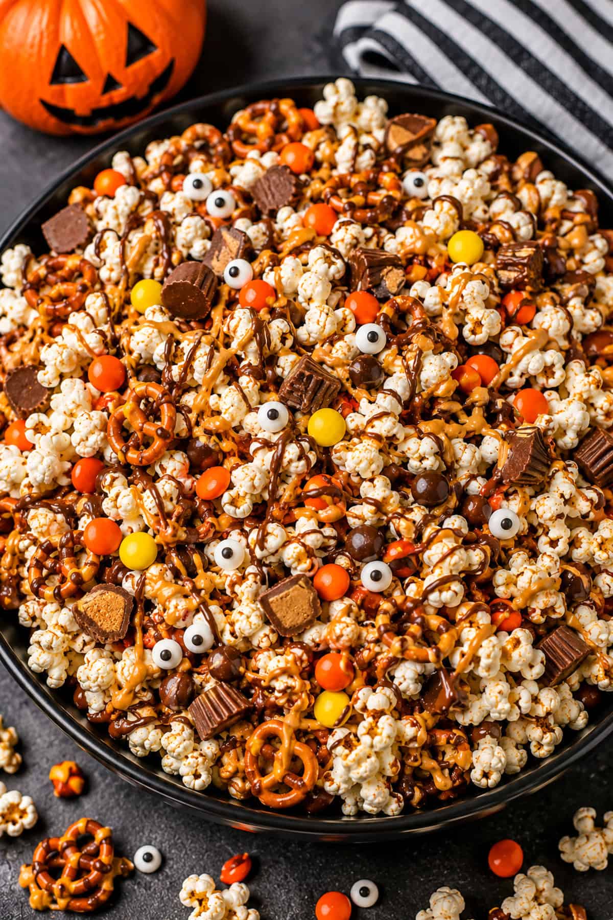 peanut butter popcorn mix recipe for halloween